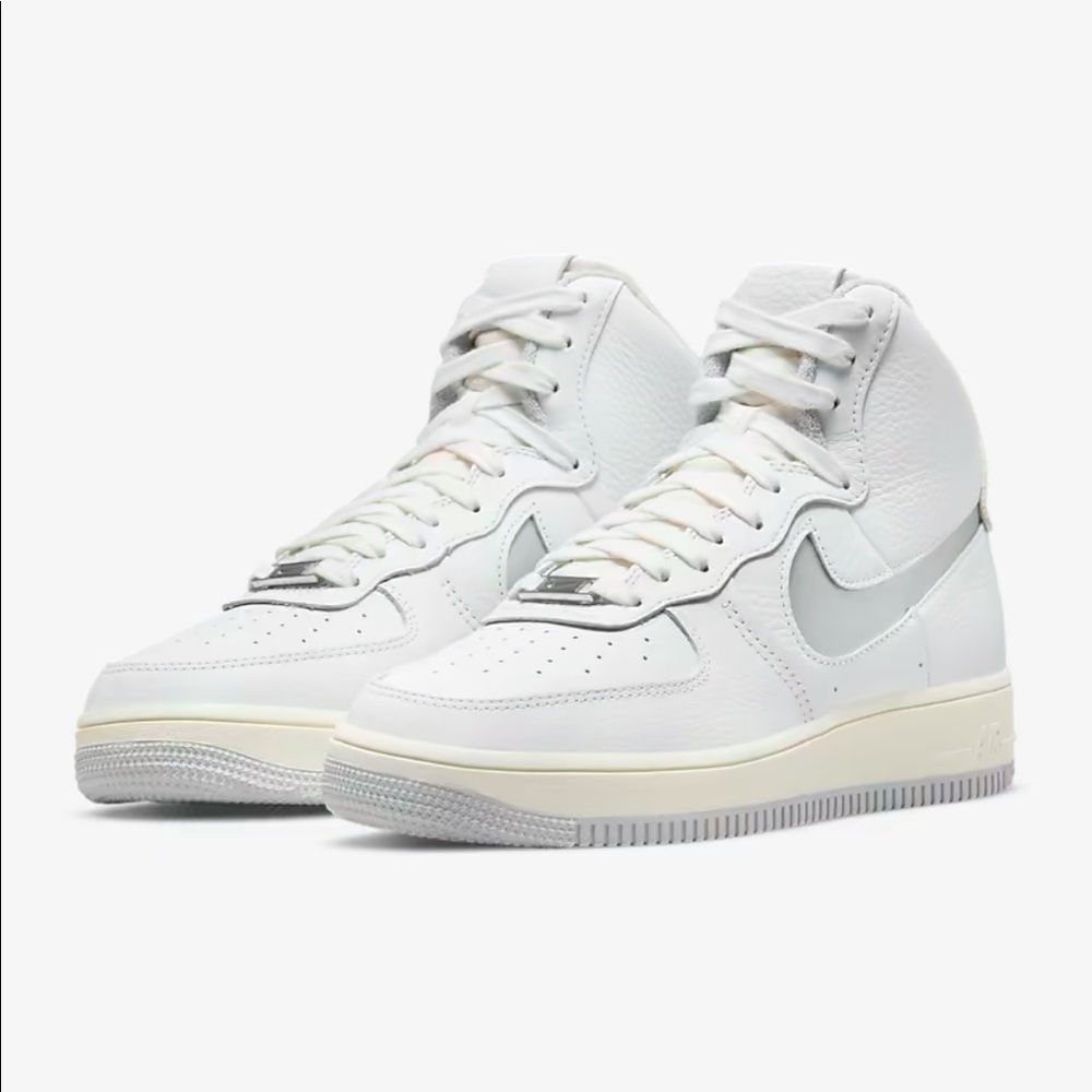 - Nike Air Force 1 sculpt size 8.5. 7.5  for women